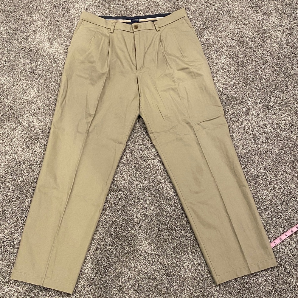 Dockets Relax Fit Size: 36/32